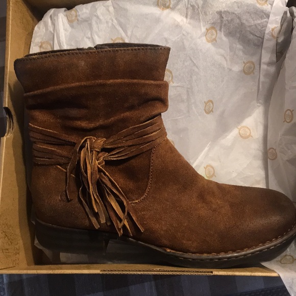 born cross boots